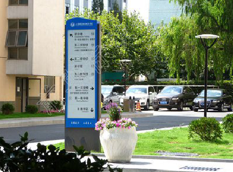 峨边彝族自治县哪些因素影响宣传栏的制作？